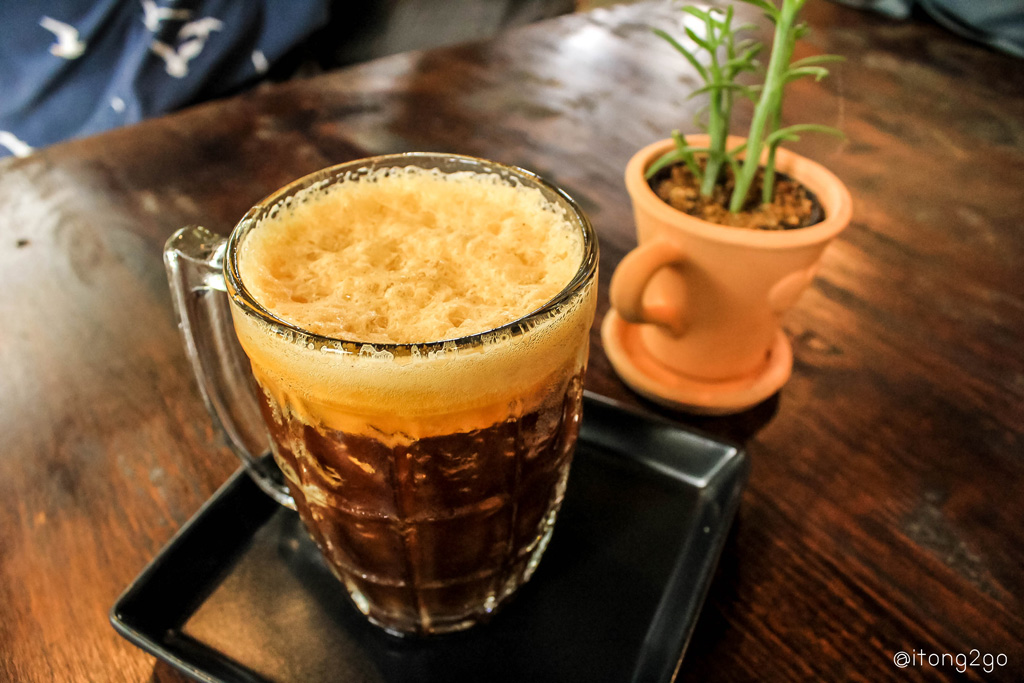 เมนูเฉพาะของร้าน Somkiat Style Iced Black Coffee