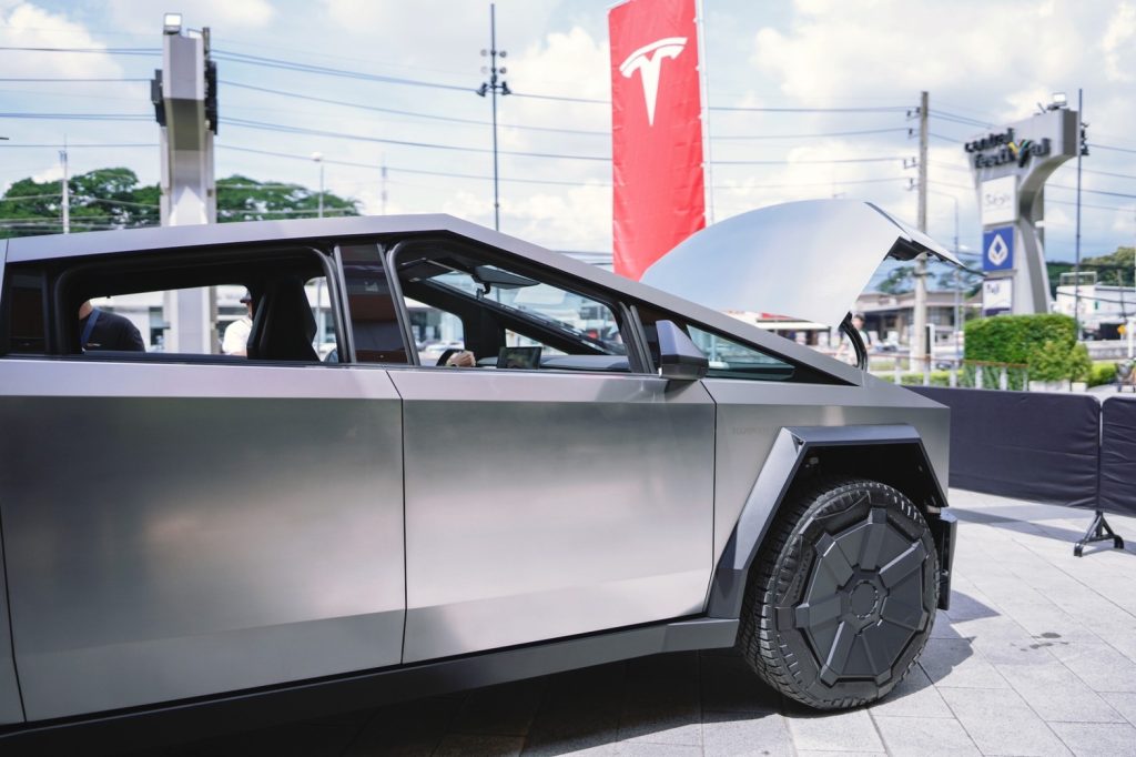 Cybertruck ของ Tesla ที่จัดแสดงในเชียงใหม่