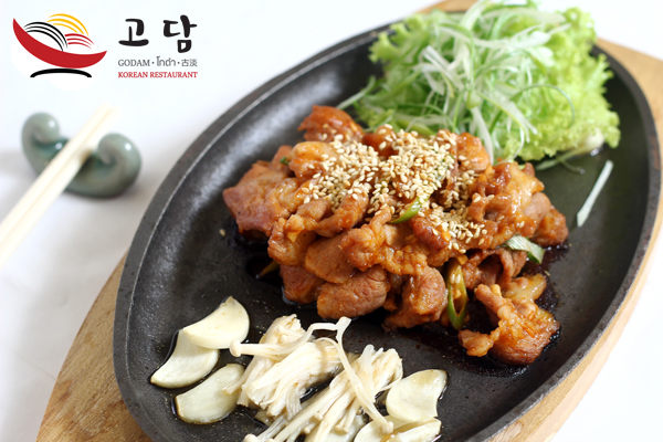 Jeyuk Bokkeum (เจยุก บกกึม) - หมูผัดซอสเกาหลี อาหารเกาหลี เชียงใหม่